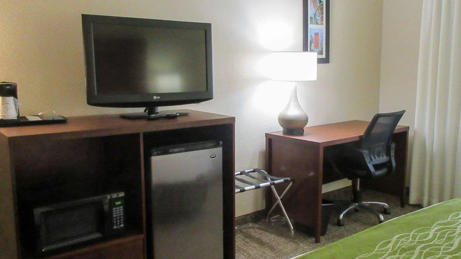Comfort Inn & Suites Phoenix North - Deer Valley 3*,