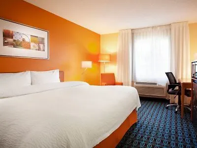 Comfort Inn & Suites Phoenix North - Deer Valley 3*,